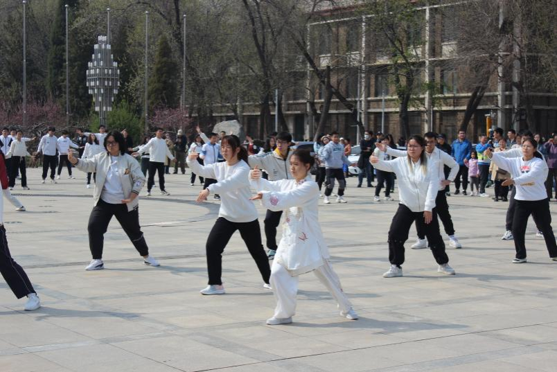 万博的网址到底是哪个【2024海棠季】卫津路校区举办中国传统武术活动(图1)
