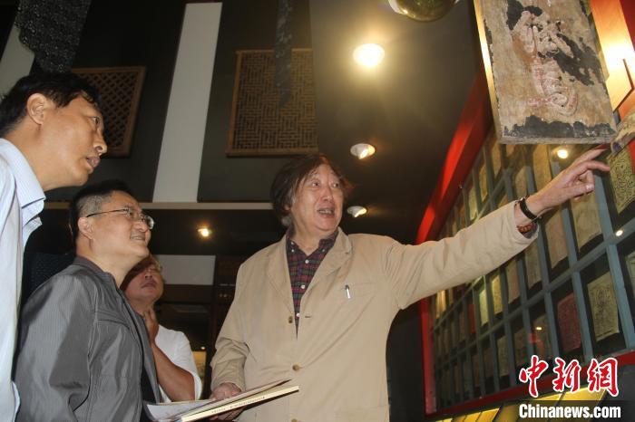 步入“80后” 冯骥才:人生感受才更丰厚